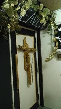 地下入口の目印になるRock Bar Heaven Akasakaの看板